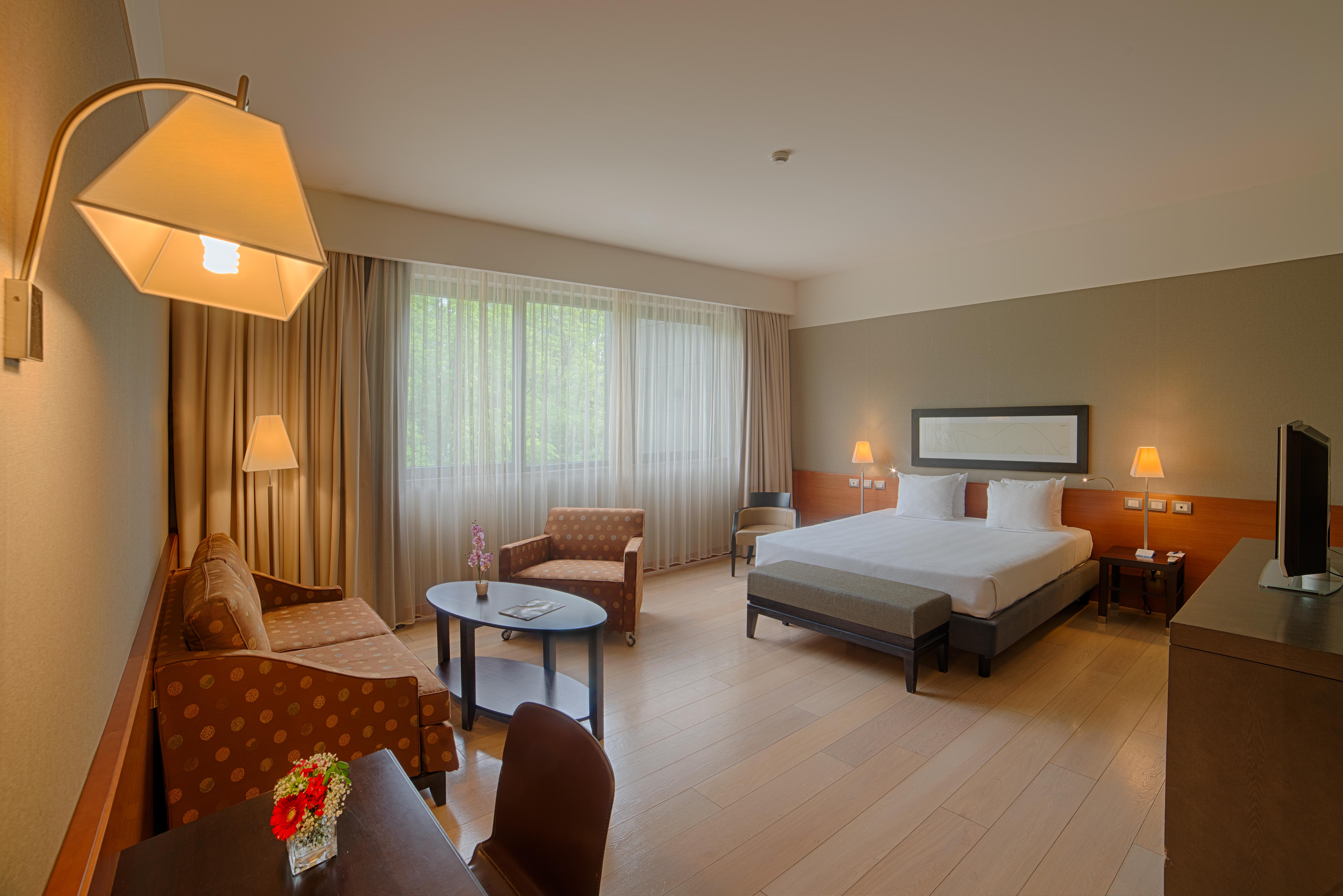 Hotel Nh Linate Peschiera Borromeo Exterior foto