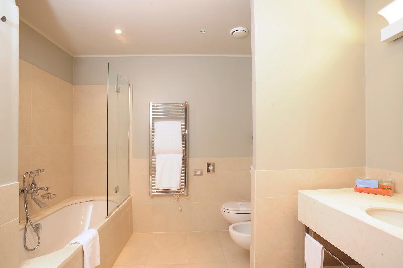Hotel Nh Linate Peschiera Borromeo Exterior foto