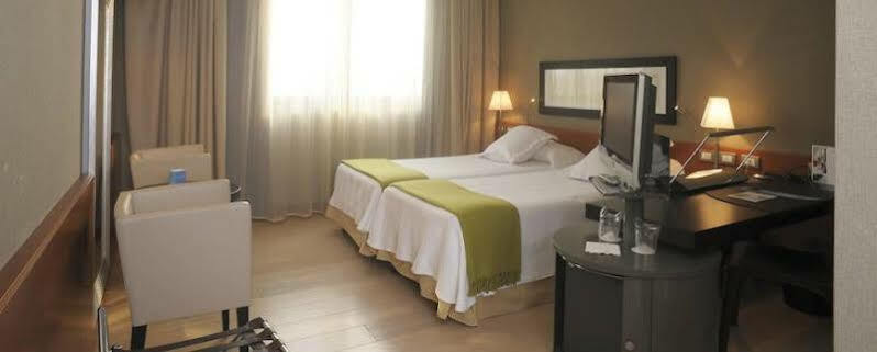 Hotel Nh Linate Peschiera Borromeo Exterior foto